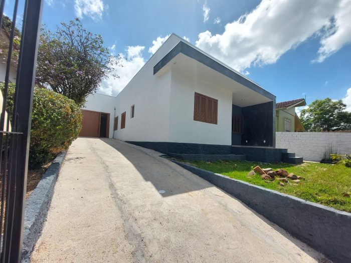 V5050 – Casa 03 dormitórios São Cristóvão