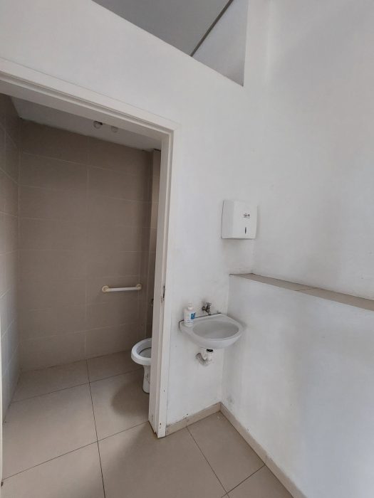 V8011 – Loja com moradia anexa