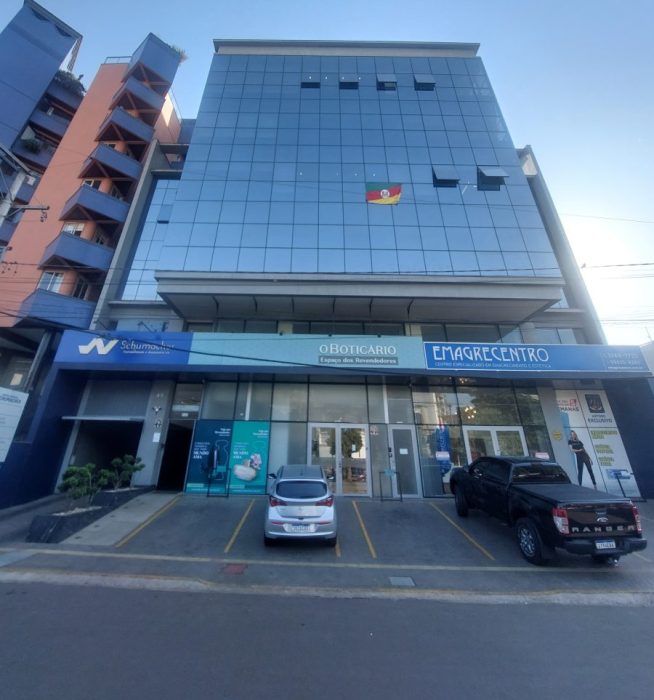 A9093 – Sala Comercial