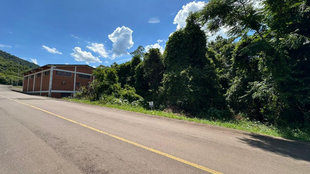 V11066 – Terreno nas margens da BR 386 Marques de Souza