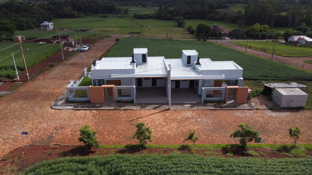 V6023 – Casa geminada alto padrão