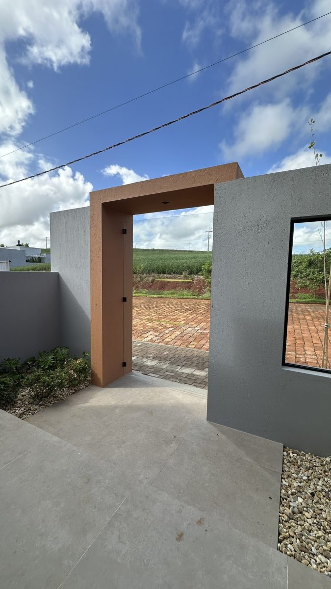 V6023 – Casa geminada alto padrão