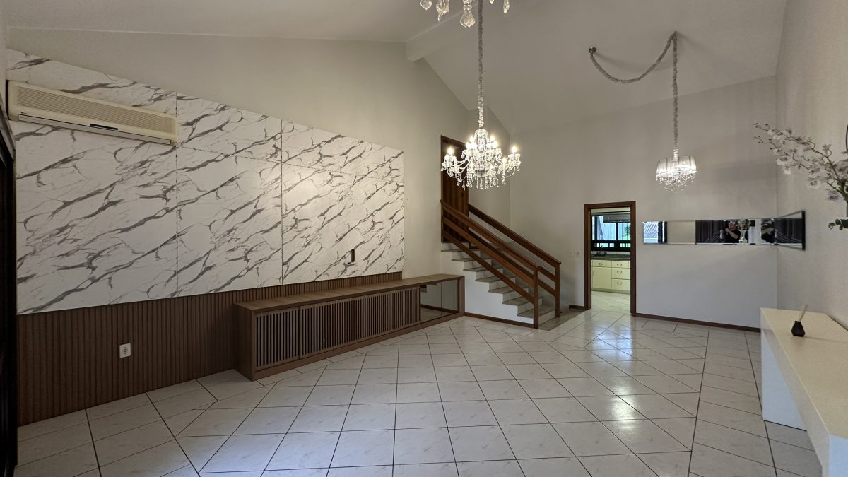 V5103 – Casa de 03 dormitórios