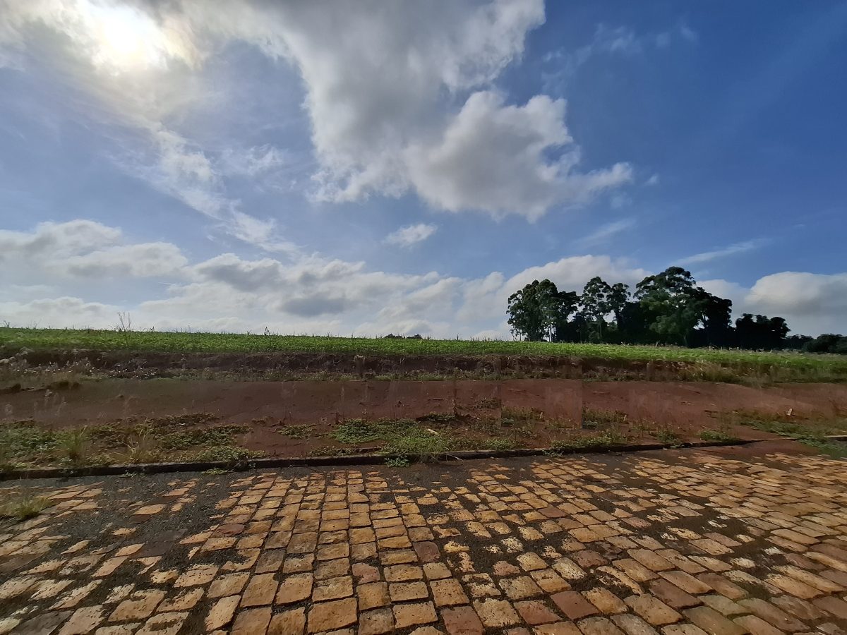 V11100 – Terreno Loteamento Morada da Colina