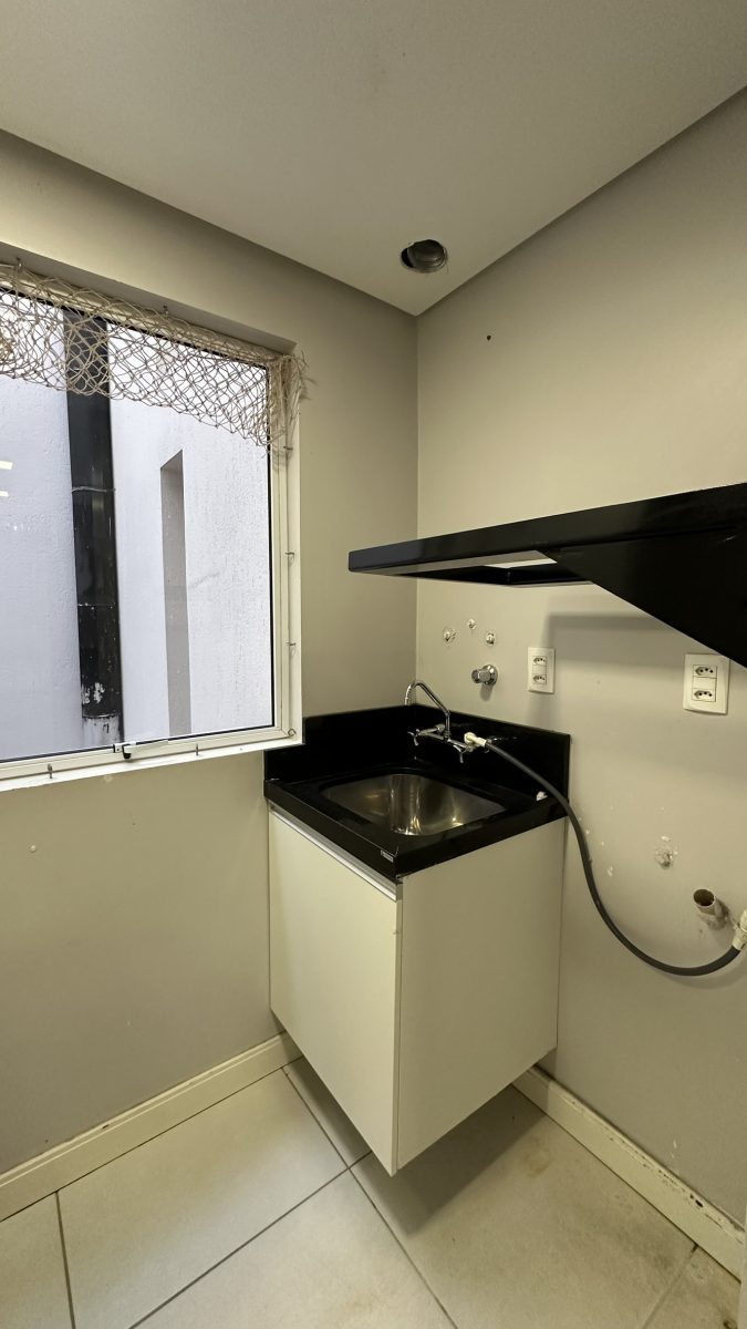 V3080 – Apartamento Semi mobiliado – 03 dormitórios sendo 01 suíte
