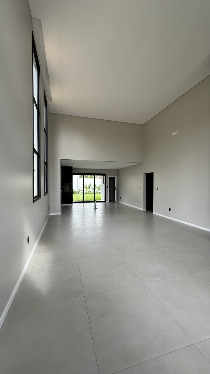 V5090 – Casa 03 suítes