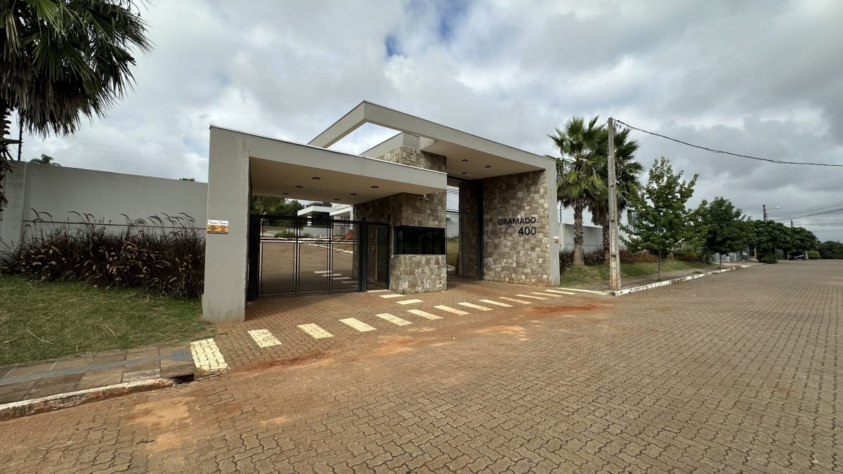 V11101 – Terreno em condomínio fechado