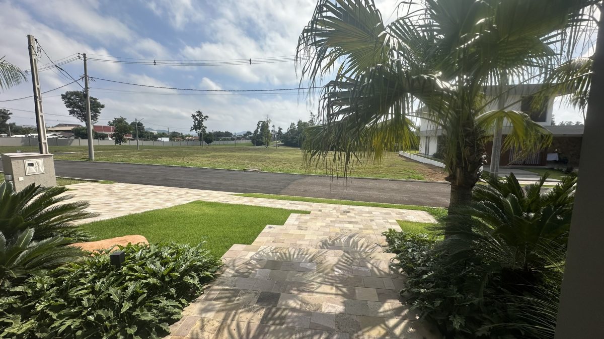 V5105 – Casa Garden – 04 suítes