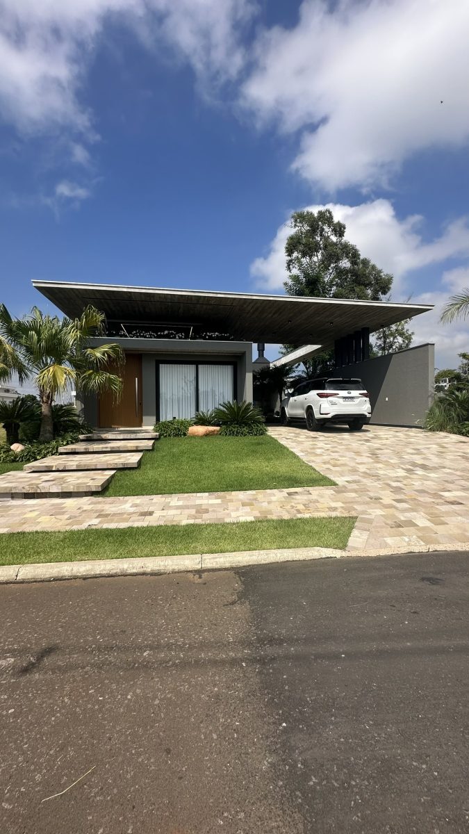 V5105 – Casa Garden – 04 suítes