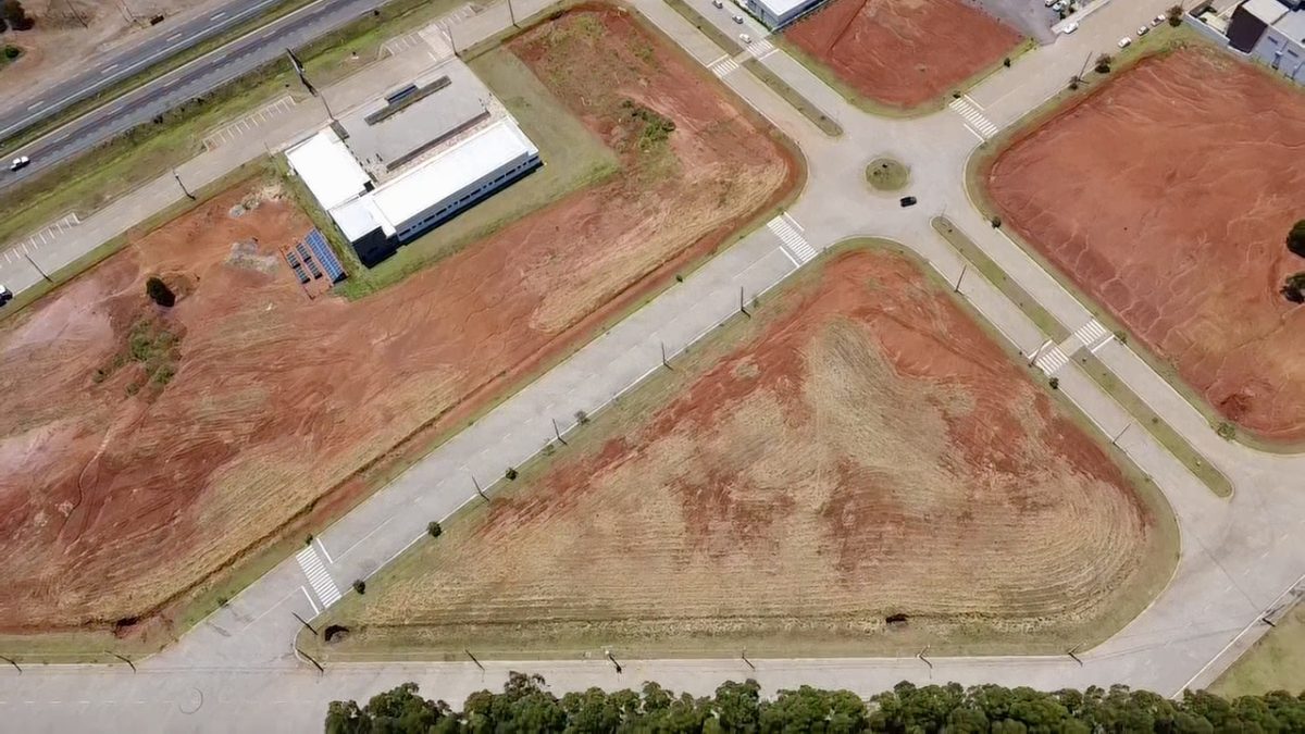 V11106 – Terrenos no 386 Business Park