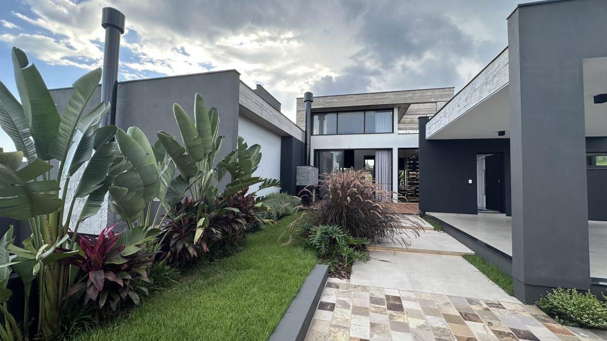 V5109 – Casa 04 dormitórios