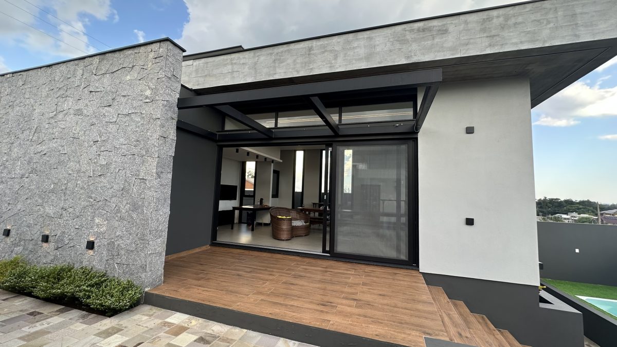 V5109 – Casa 04 dormitórios