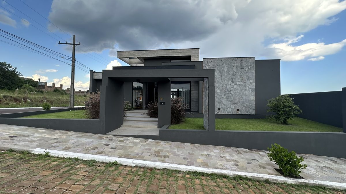 V5109 – Casa 04 dormitórios