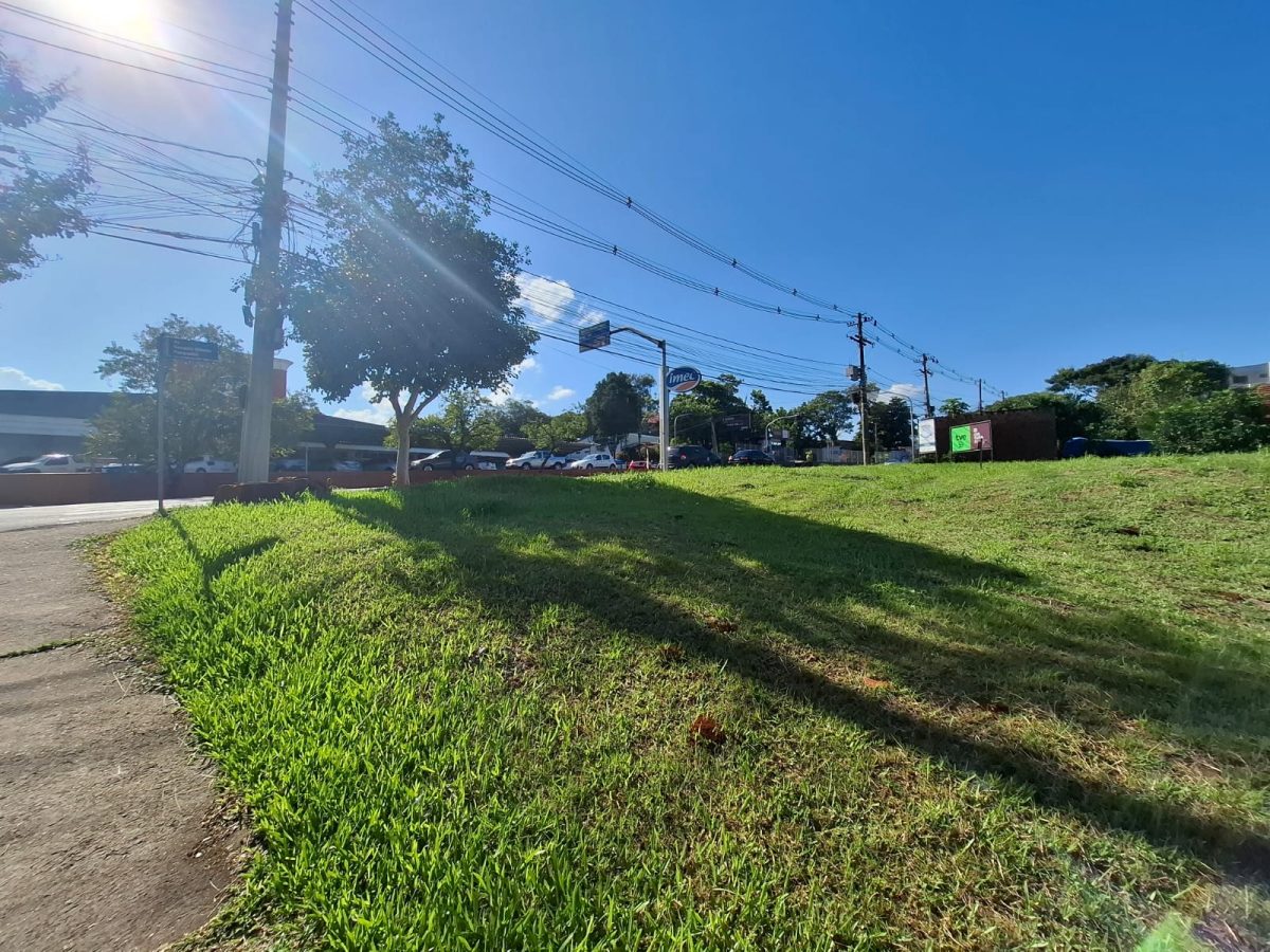 A11019 – Terreno Comercial em frente a IMEC