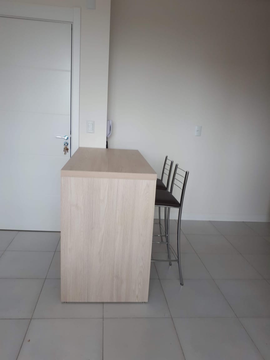 V013 – Stúdio Semi Mobiliado