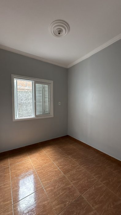 V5087 – Casa Residencial com Piscina + Pavilhão