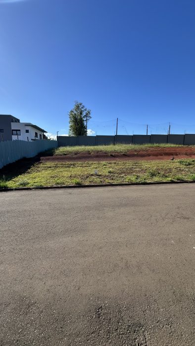 V11050 – Terreno em condomínio fechado