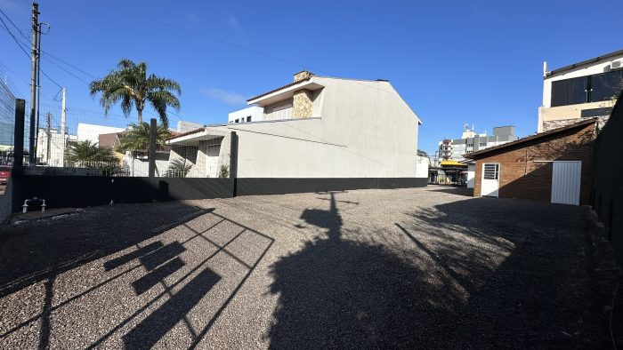 V11055 – Terreno Comercial