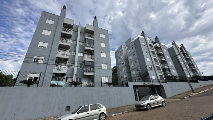 A3116 – Cobertura com 03 Dormitórios – Semi Mobiliada